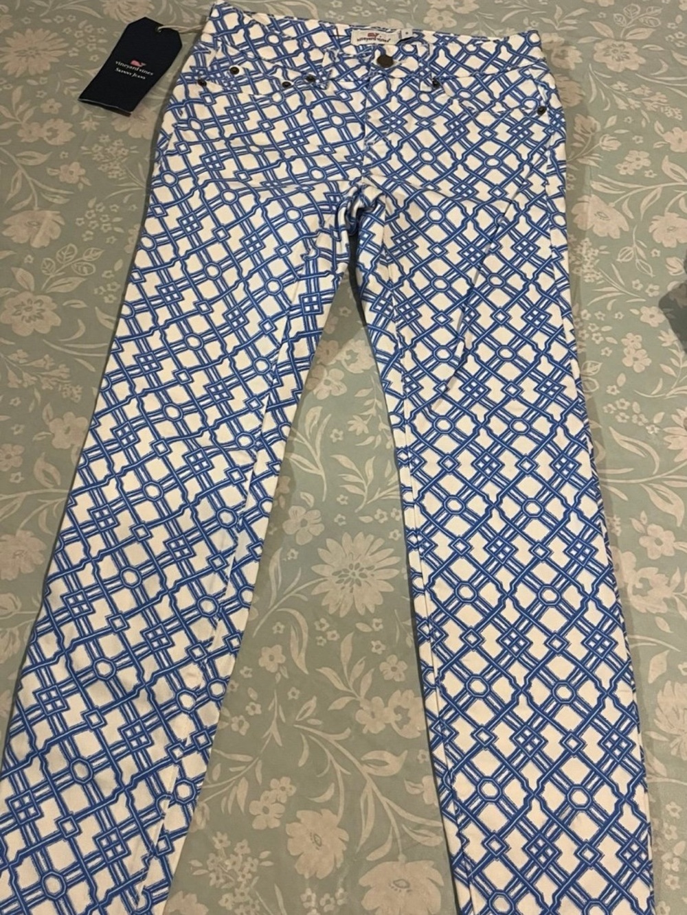 High End Vineyard Vines Skinny Jeans size 0. Blue/white Lattice Print NWT FROST